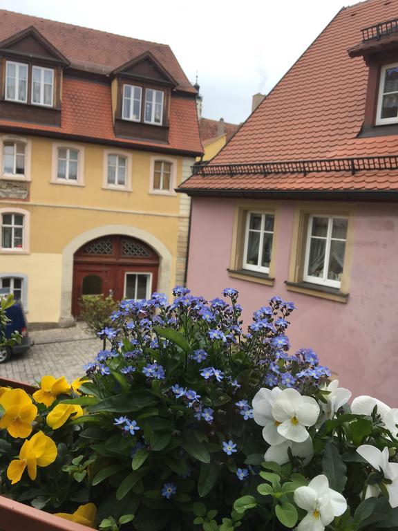 Hotel Gaestehaus Alter Keller Rothenburg ob der Tauber Exterior foto