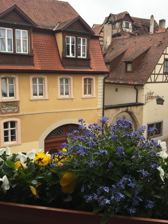 Hotel Gaestehaus Alter Keller Rothenburg ob der Tauber Exterior foto